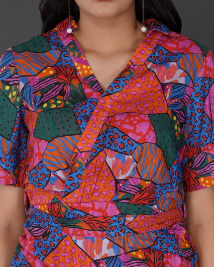 Vibrant Abstract Dress with Gathered Slim Fit Details